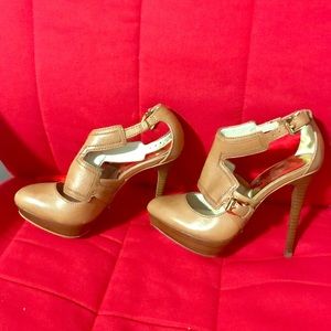 MIchael Kors  7” heels